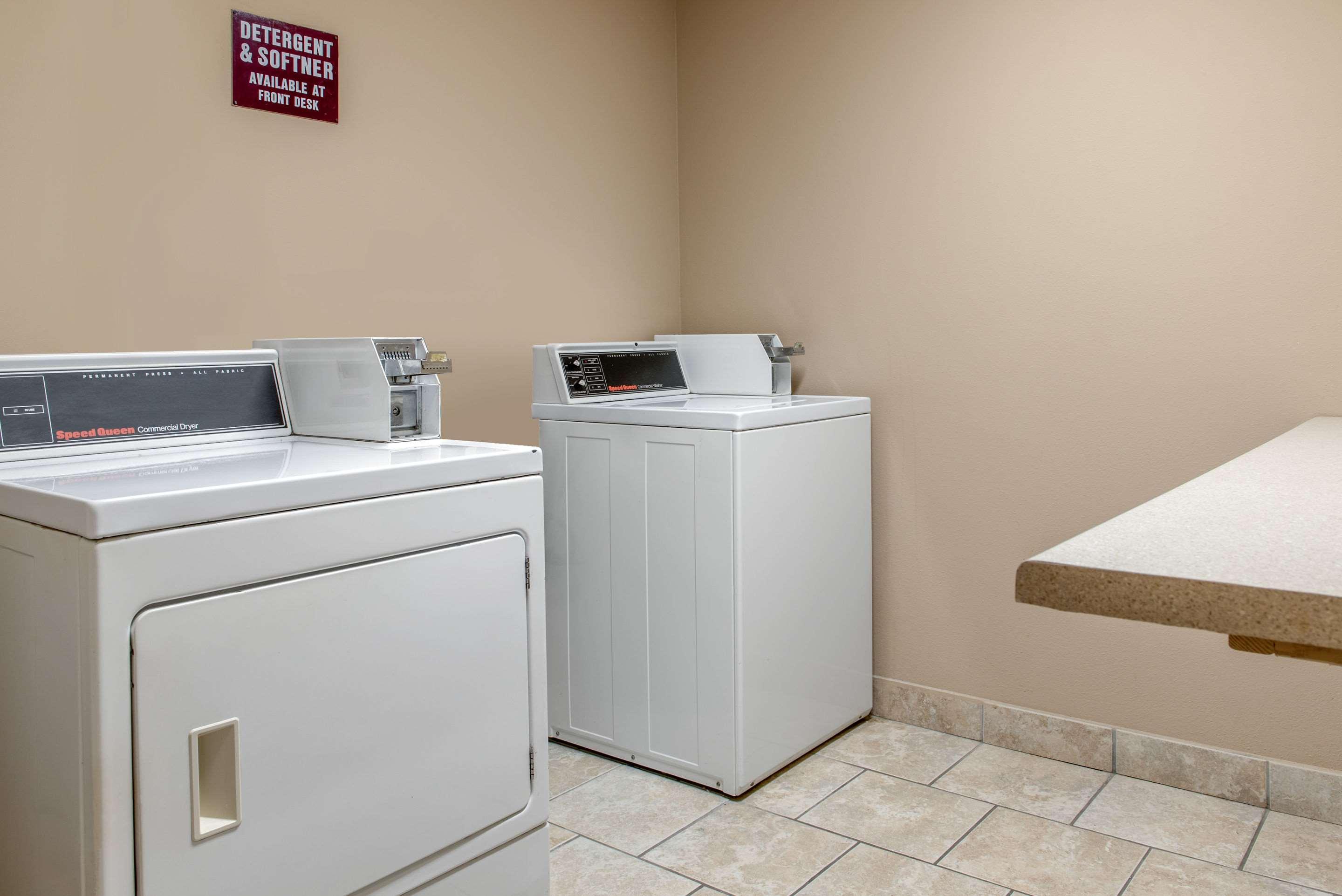 Quality Inn Bloomington Near University Екстер'єр фото