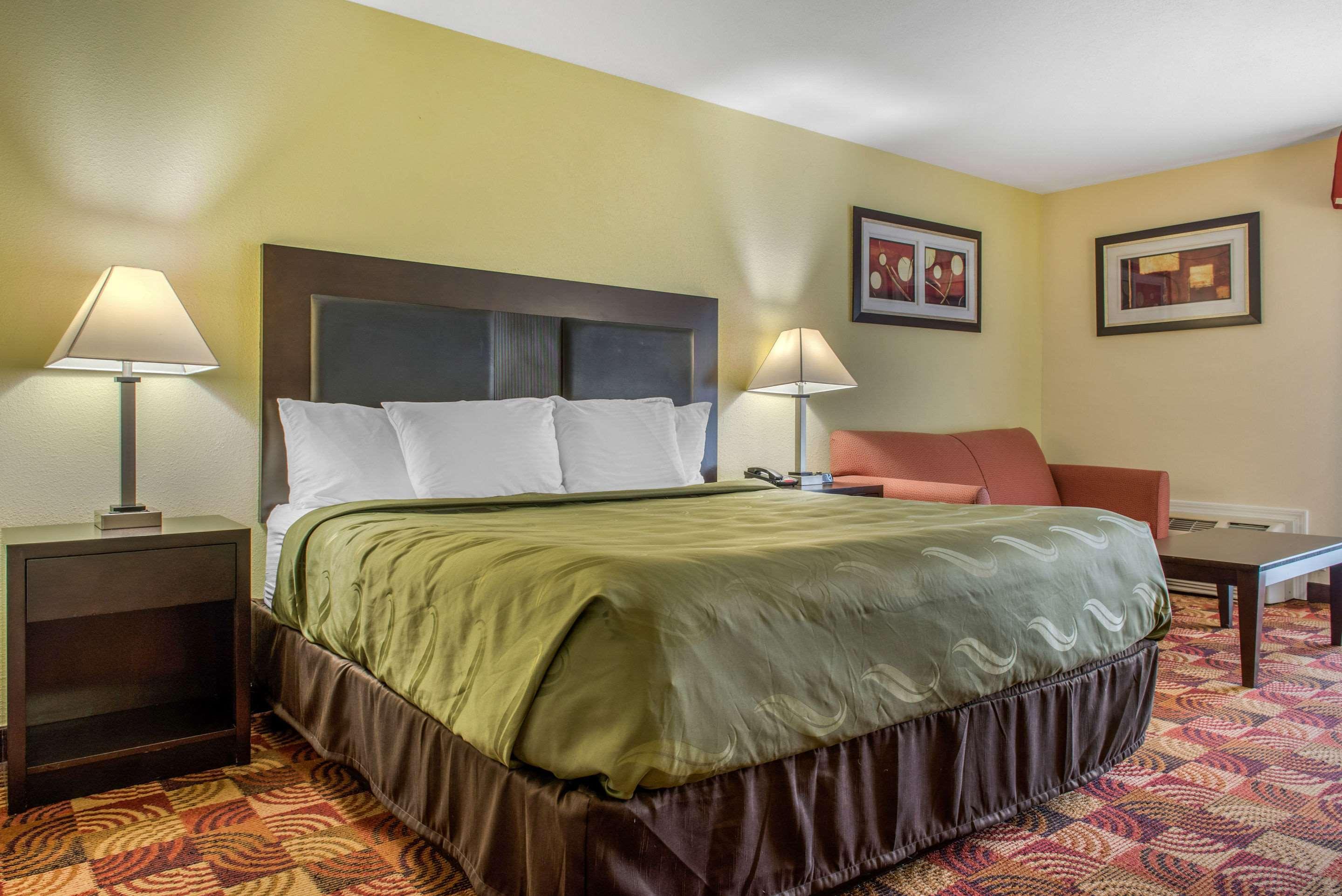 Quality Inn Bloomington Near University Екстер'єр фото