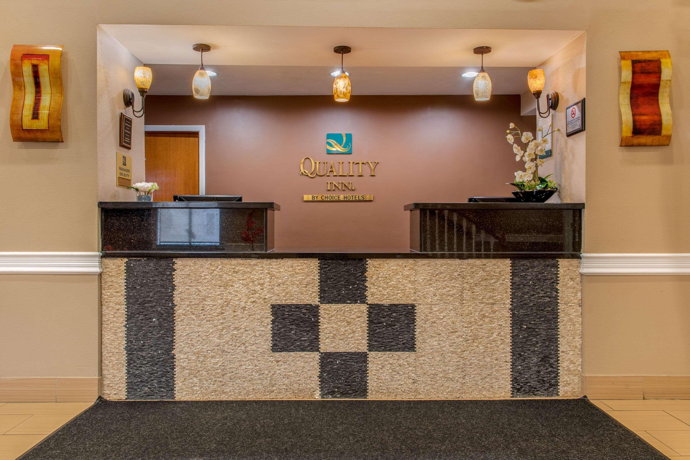 Quality Inn Bloomington Near University Екстер'єр фото