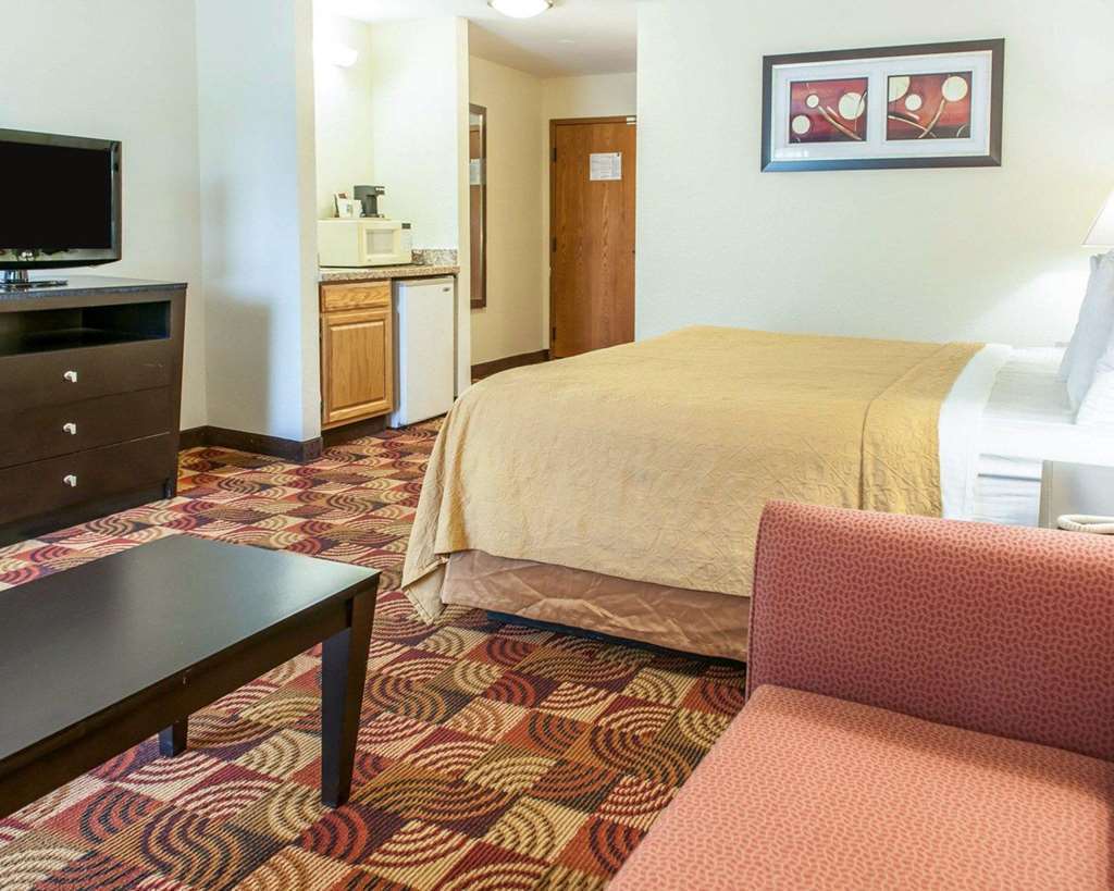 Quality Inn Bloomington Near University Номер фото