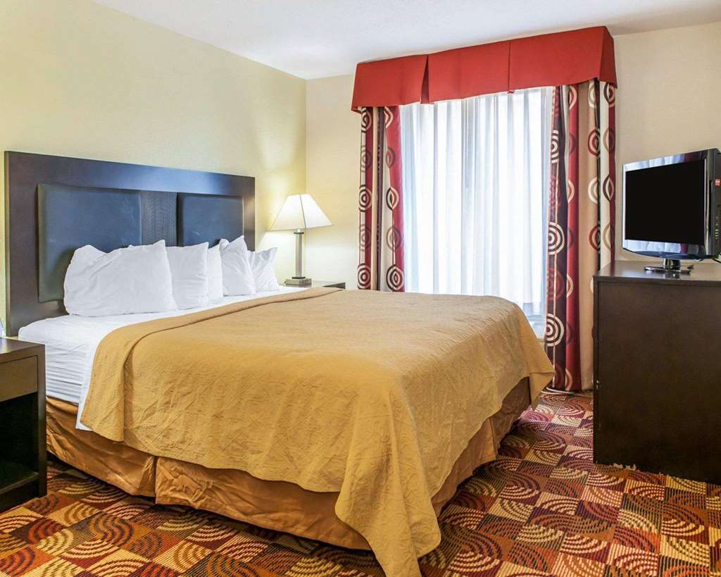 Quality Inn Bloomington Near University Номер фото