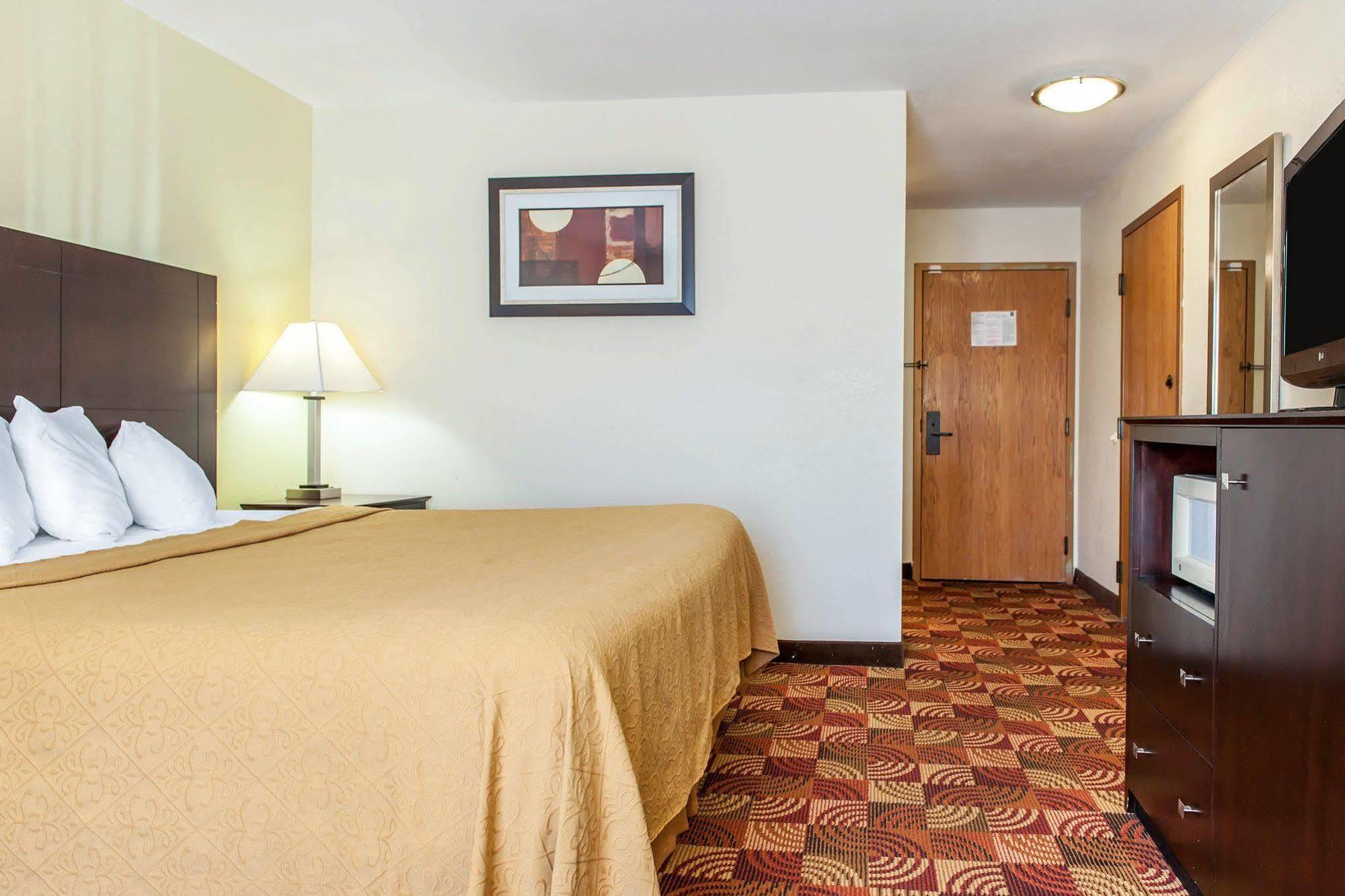 Quality Inn Bloomington Near University Екстер'єр фото